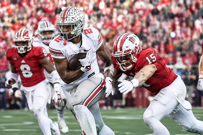 Ohio State edges Indiana in a clash of champions