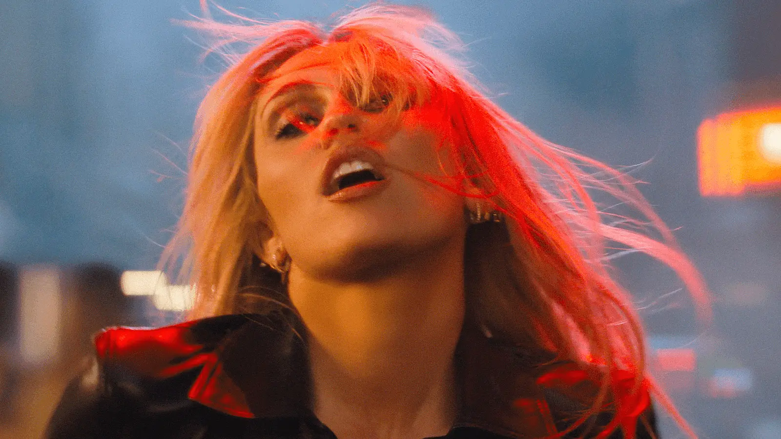 MILEY Turns Bass Persuades Into TikTok’s Most Polished Fan Challenge Yet