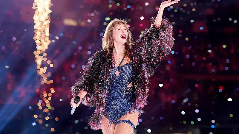 Taylor Swift, Crazy Rich Asians and 4 More Entertainment Stories From October 8–9