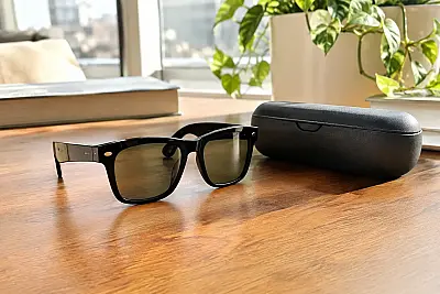 Ray-Ban Meta Audio Glasses Drop the Camera to Focus on Sound and AI
