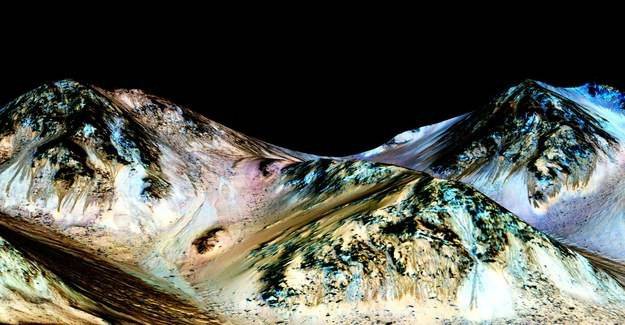 Scientists have discovered evidence for liquid salt water on the surface of Mars.